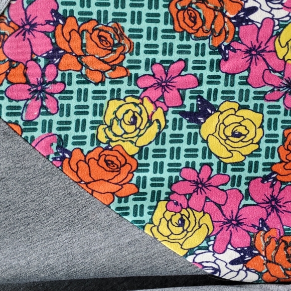 Floral Lularoe Randy - Picture 2 of 2
